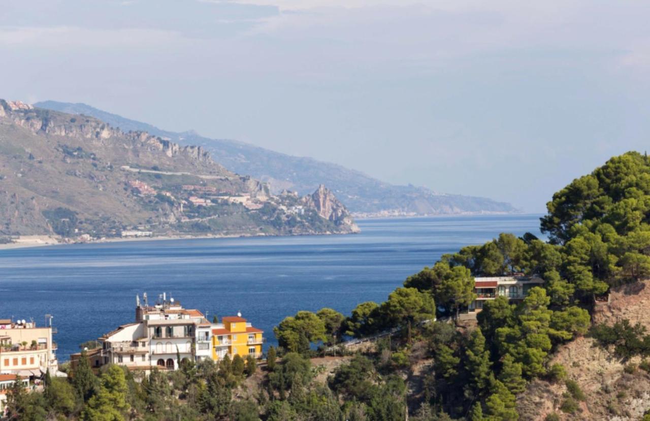 Villa Eleonora Isola Bella Sea View Small Pool + Jacuzzi Taormina Eksteriør bilde