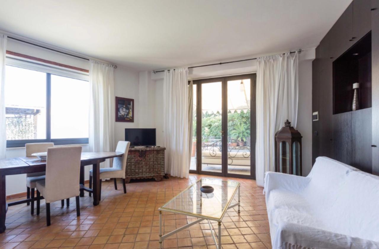 Villa Eleonora Isola Bella Sea View Small Pool + Jacuzzi Taormina Eksteriør bilde