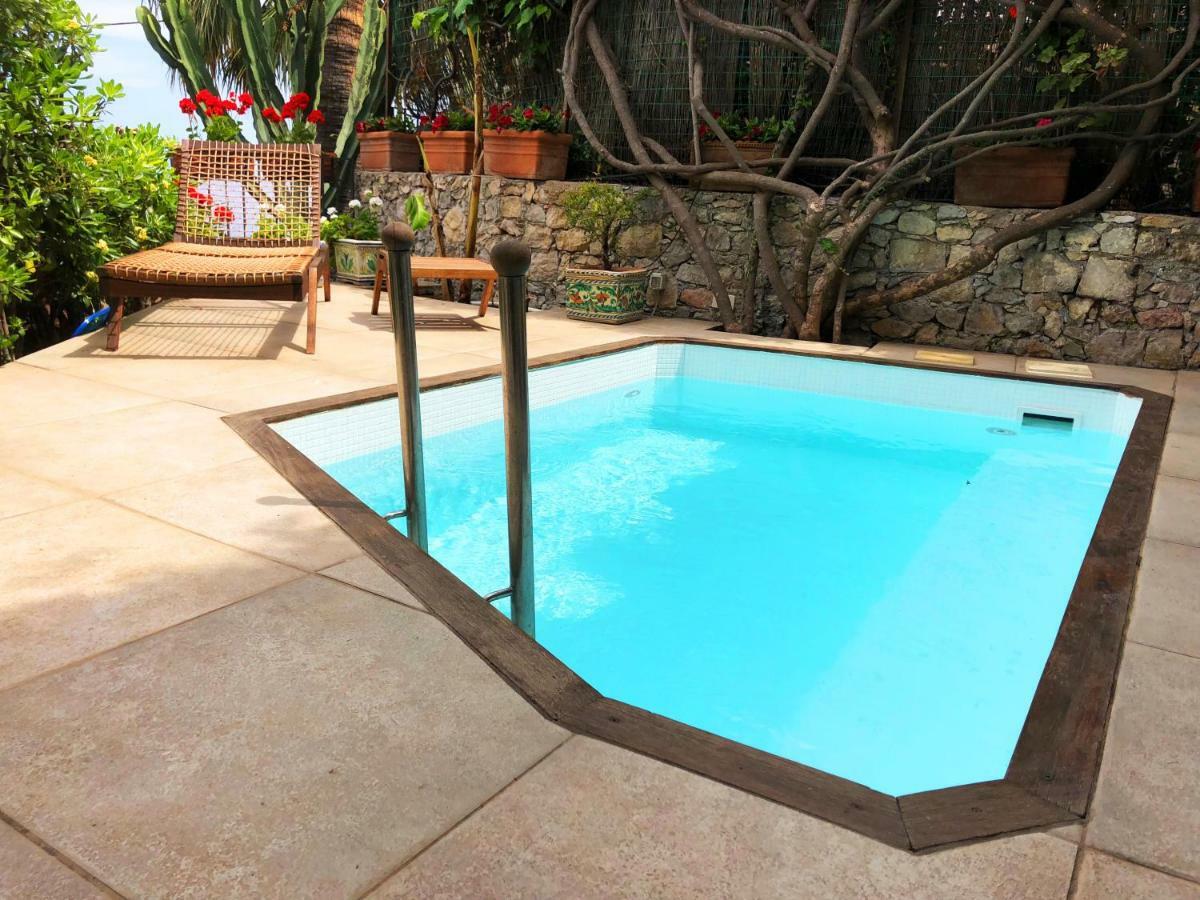 Villa Eleonora Isola Bella Sea View Small Pool + Jacuzzi Taormina Eksteriør bilde