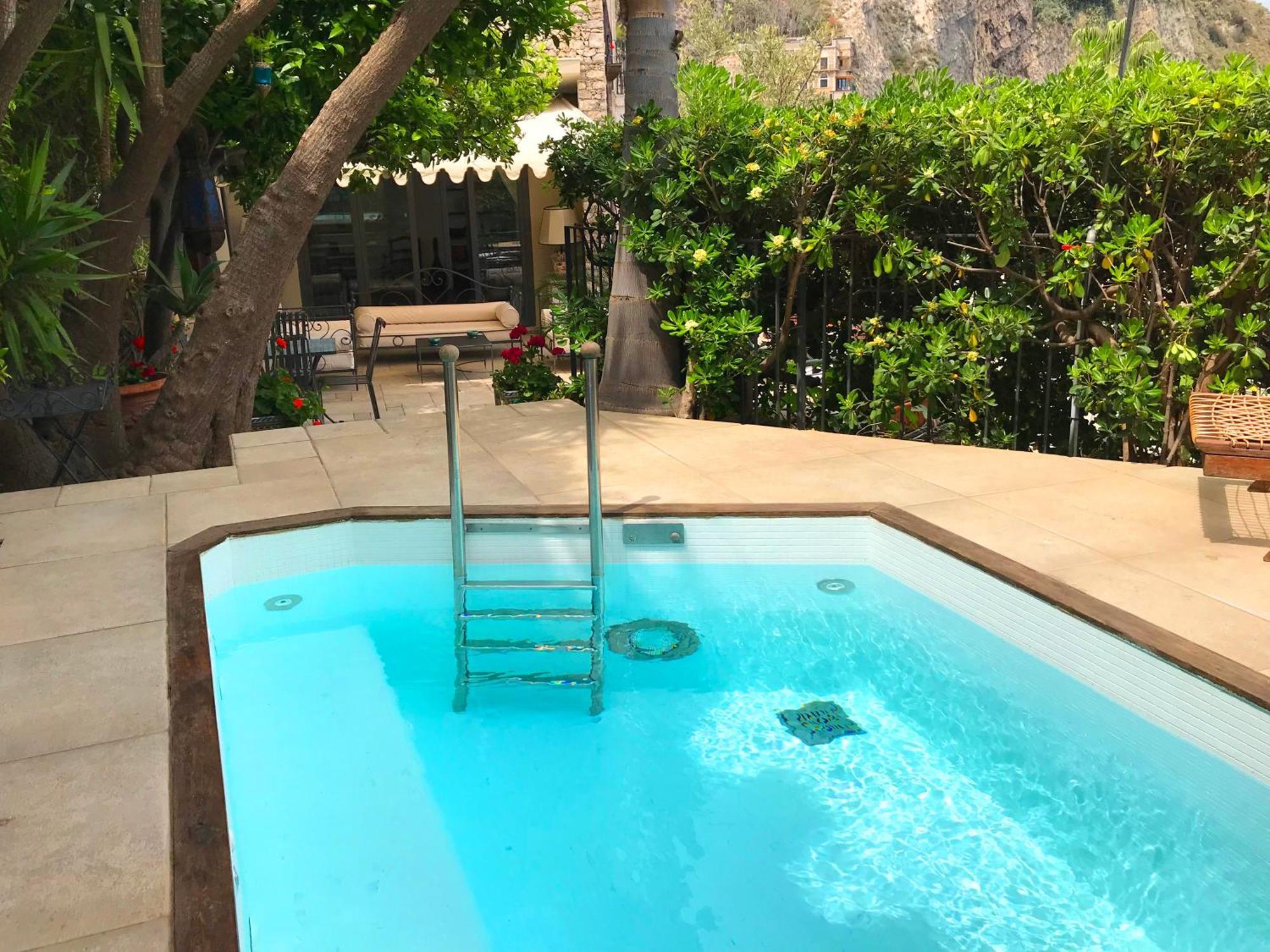 Villa Eleonora Isola Bella Sea View Small Pool + Jacuzzi Taormina Eksteriør bilde